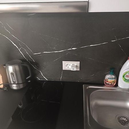 Deluxe Apartment Bllok Tirana Værelse billede