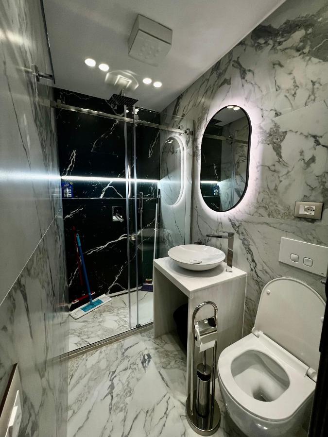 Deluxe Apartment Bllok Tirana Eksteriør billede
