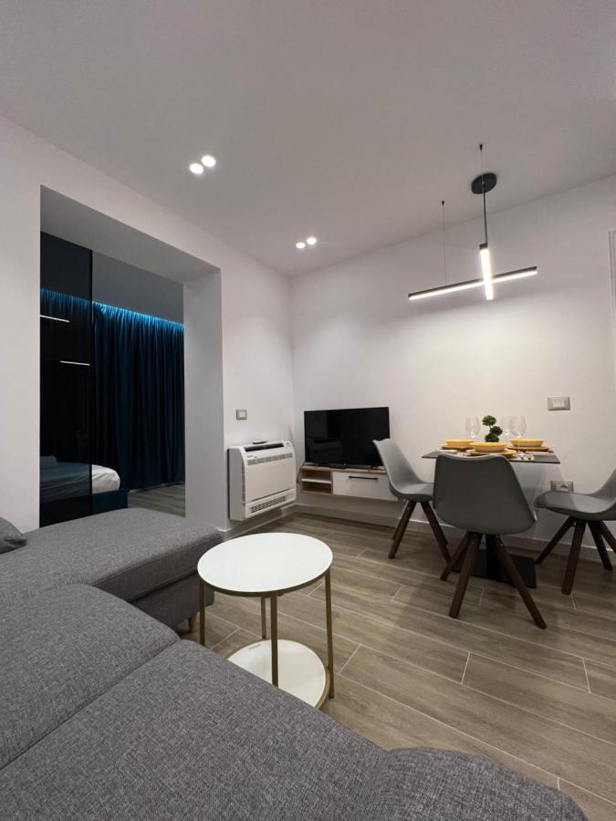 Deluxe Apartment Bllok Tirana Eksteriør billede