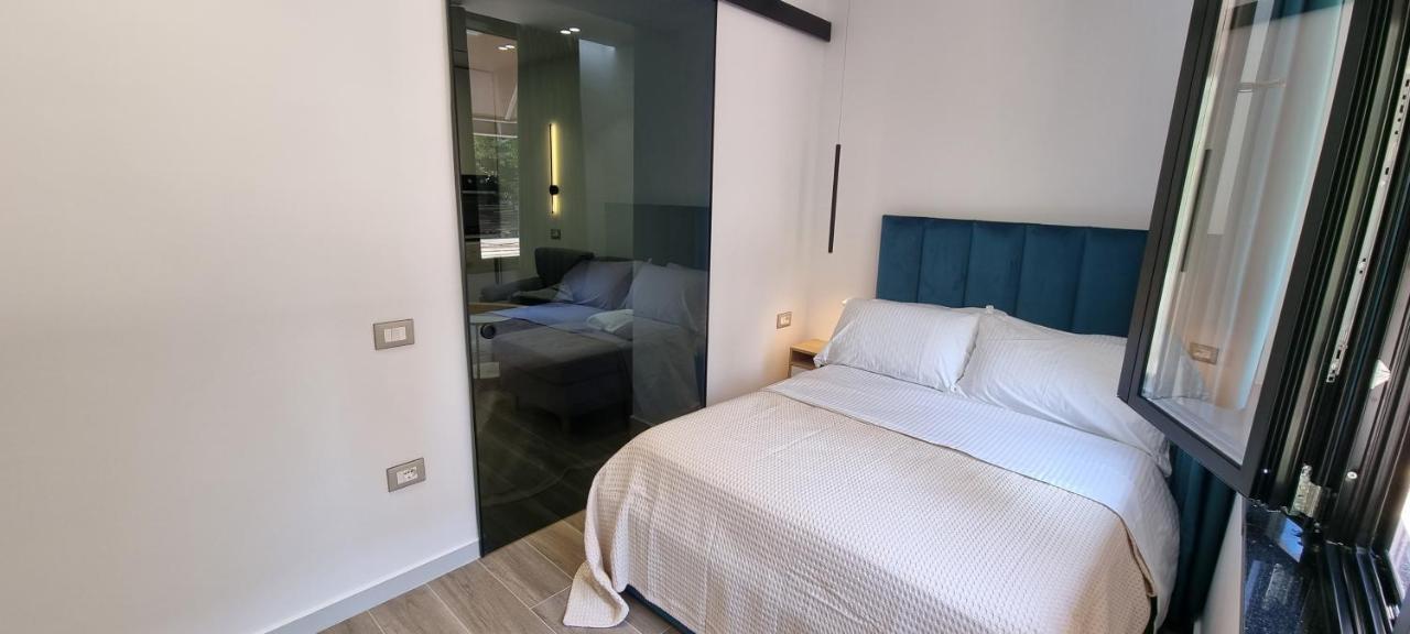 Deluxe Apartment Bllok Tirana Eksteriør billede