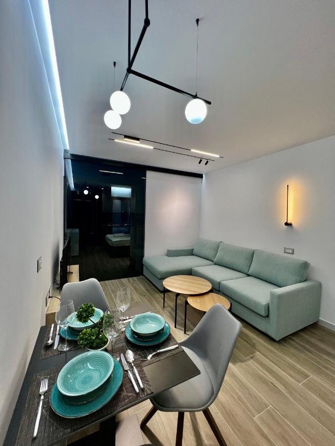Deluxe Apartment Bllok Tirana Eksteriør billede