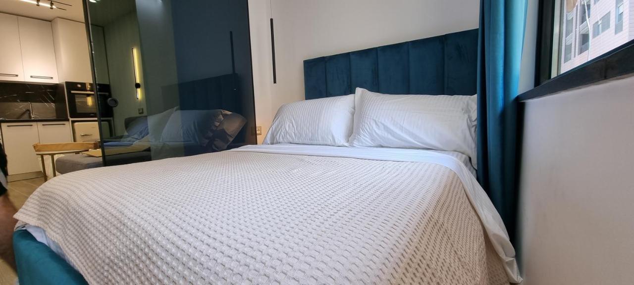 Deluxe Apartment Bllok Tirana Eksteriør billede