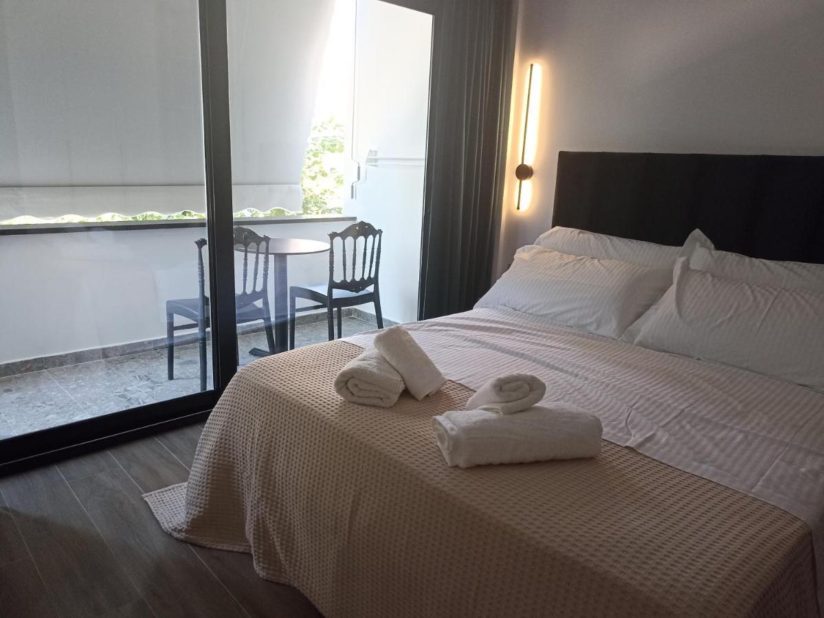 Deluxe Apartment Bllok Tirana Eksteriør billede